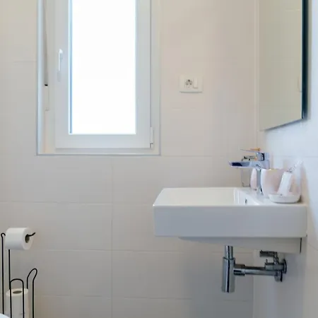 By The Sea Tucepi, Makarska - 23256 Apartamento