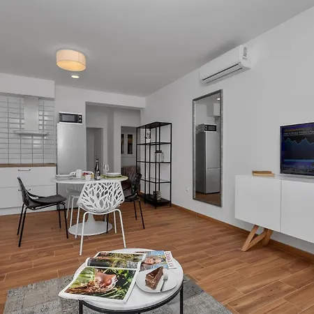 Apartamento By The Sea Tucepi, Makarska - 23256
