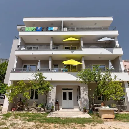 By The Sea Tucepi, Makarska - 23256 Tučepi