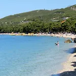 Apartment By The Sea Tucepi, Makarska - 23256 *